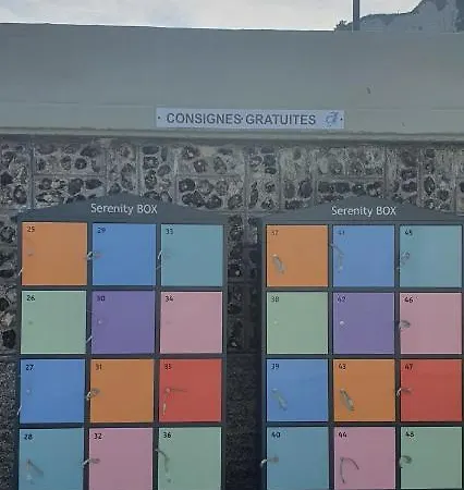 Vue Sur Et Sur L Entree Du Port