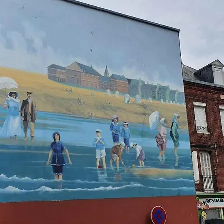 Vue Sur Et Sur L Entree Du Port Appartement *