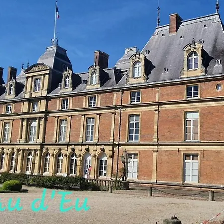 Vue Sur Et Sur L Entree Du Port Appartement *