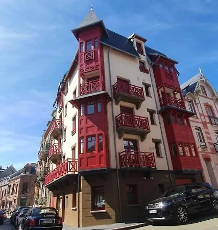 Vue Sur Et Sur L Entree Du Port Le Tréport