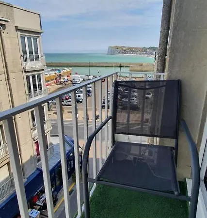 Vue Sur Et Sur L Entree Du Port Le Tréport