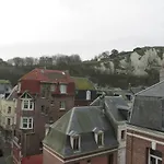 Vue Sur Et Sur L Entree Du Port Daire *