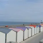 Vue Sur Et Sur L Entree Du Port Daire