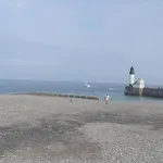 Daire Vue Sur Et Sur L Entree Du Port Le Tréport