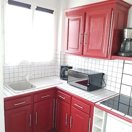 Vue Sur Et Sur L Entrée Du Port