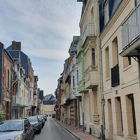 Vue Sur Et Sur L Entrée Du Port Apartamento